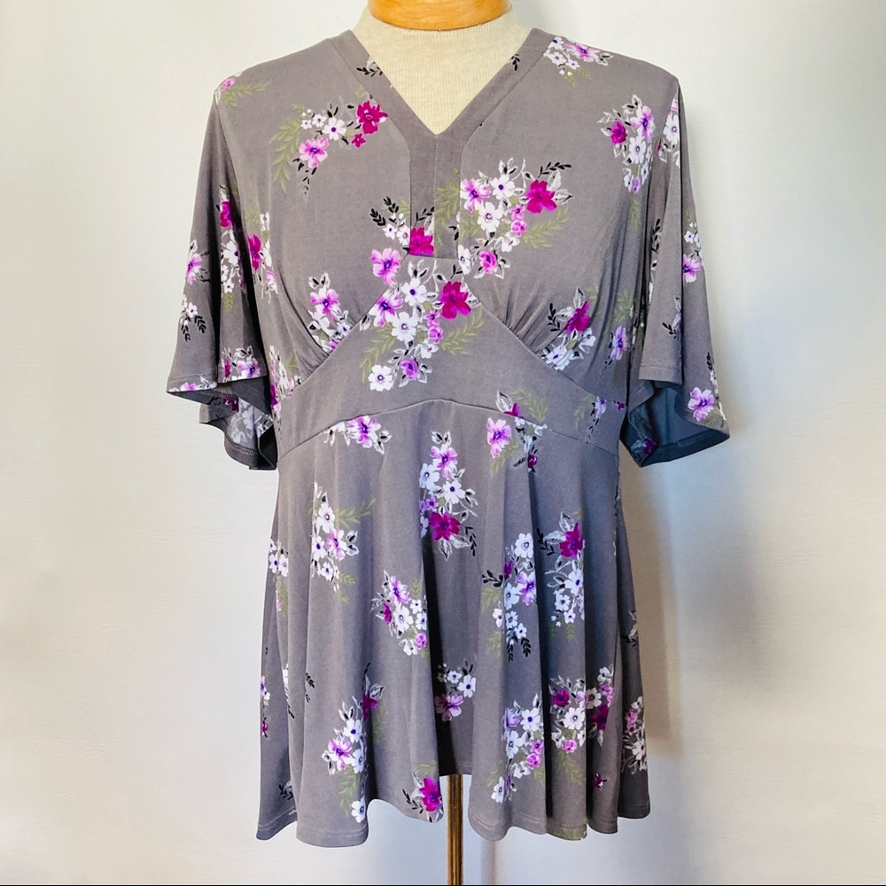 Torrid Grey Purple Short Sleeve Top